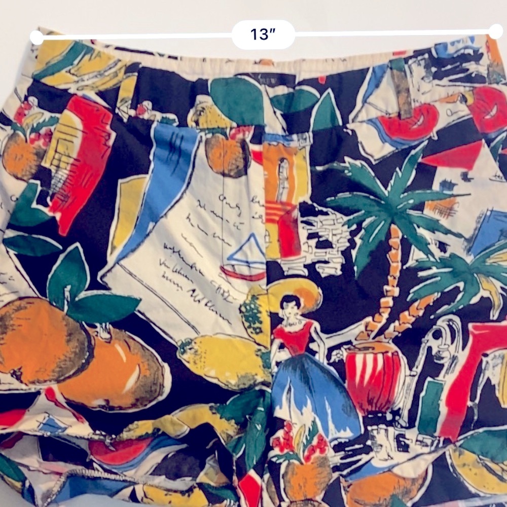 J Crew Shorts with a pair of Sunglasses - Picture 4 of 7